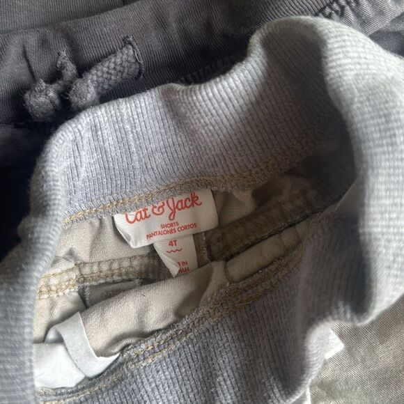 Toddler Khaki, Camo, Cargo Set of 3 Shorts Size 4T - Picture 7 of 7